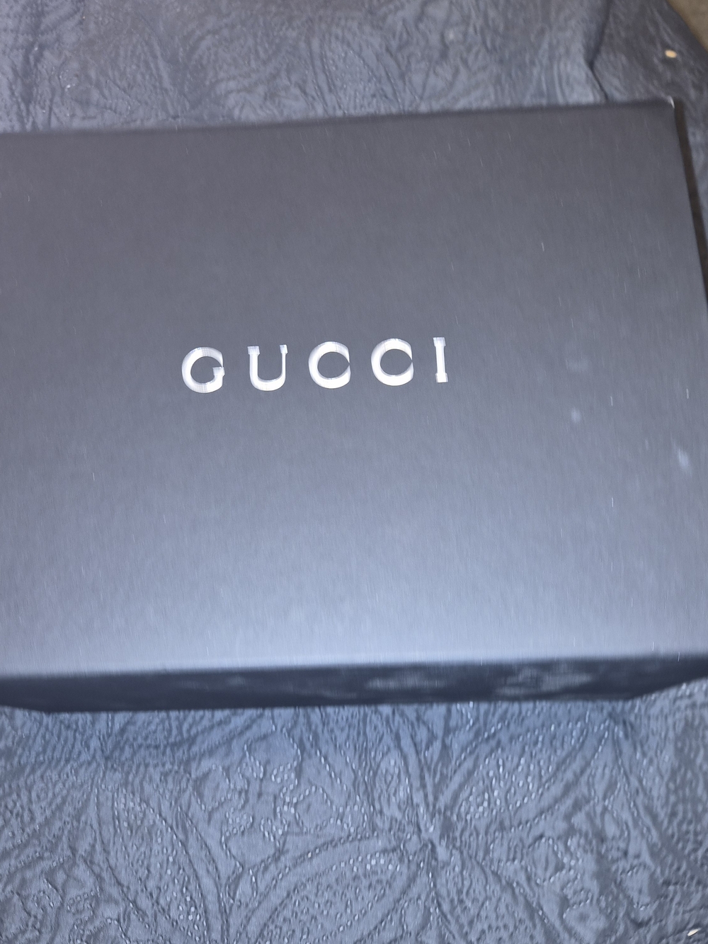 Authentic Gucci Collapsible Magnetic Shoe Box with Dust Bag & Ribbon